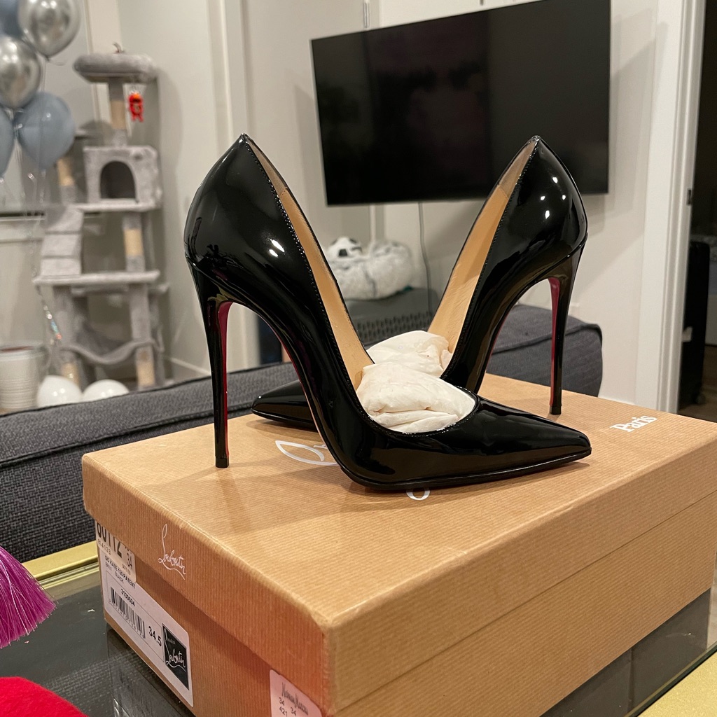Christian Louboutin So Kate 120 Patent Black Leather. Mint Condition. Size 34.5.